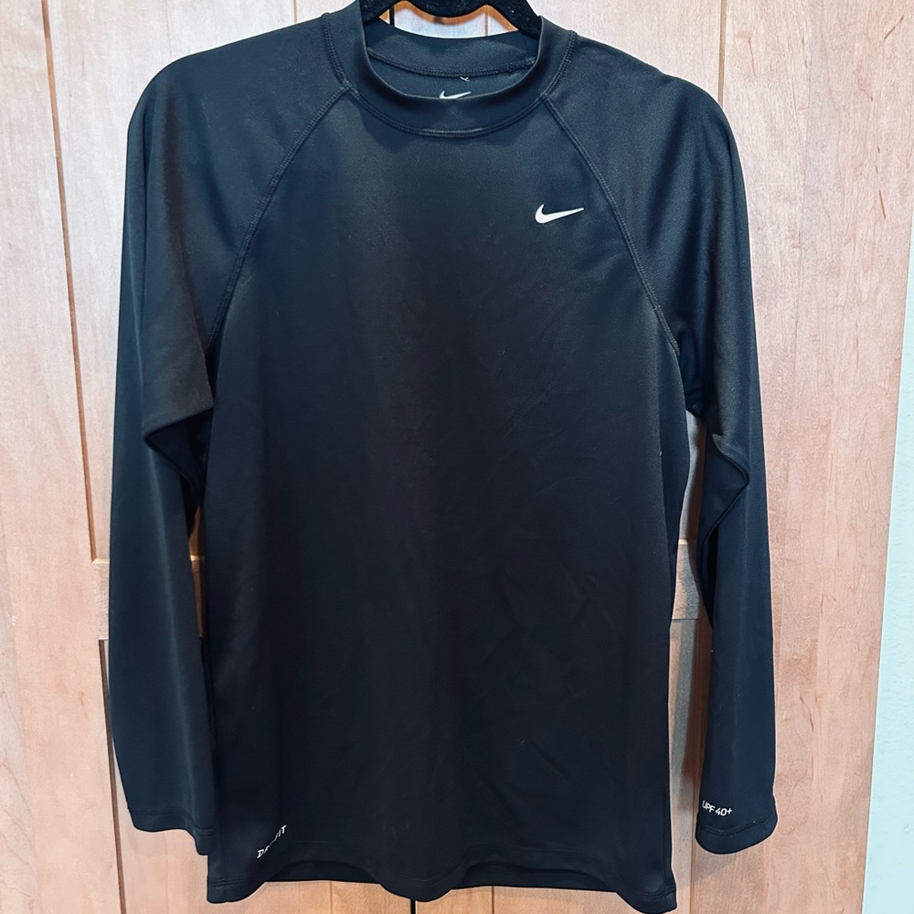 Nike men’s dri-fit black long sleeve shirt, size small